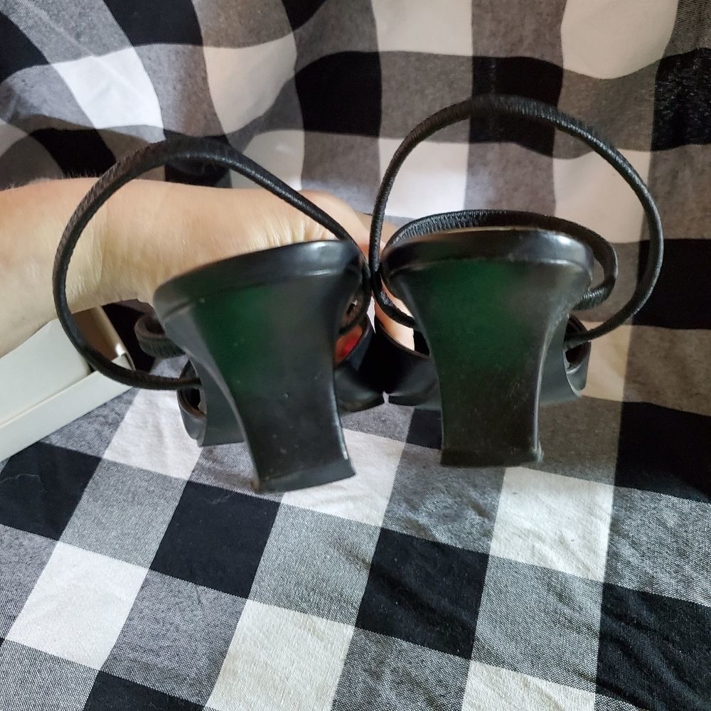 Basic Edition Black Heels - Picture 7 of 8